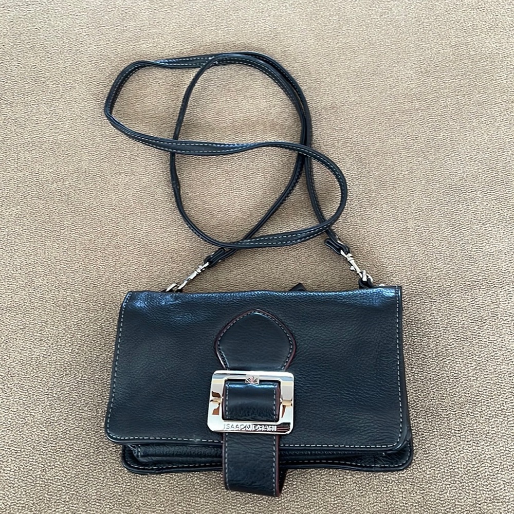Gorgeous leather Isaac Mizrahi handbag shoulder bag purse or clutch
